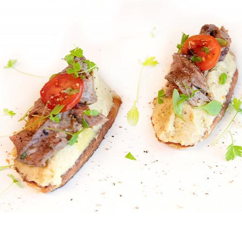 Roast beef brushetta